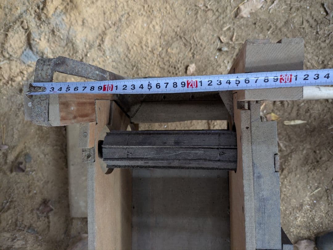 稲藁　裁断機　古道具　アンティーク　手動木工機械　農具