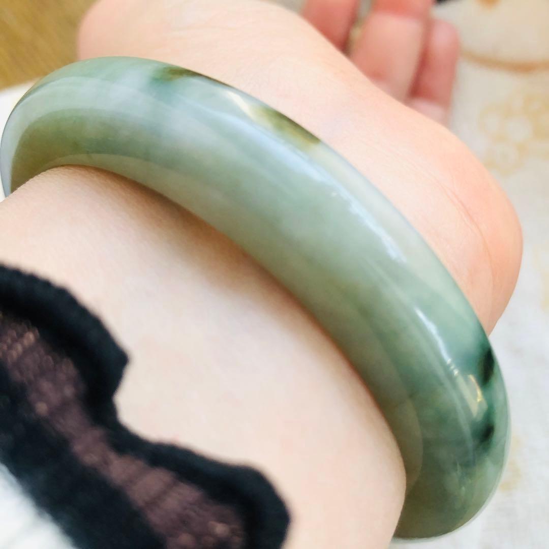 特価　本翡翠保証　天然翡翠　バングルMサイズ内径55㍉