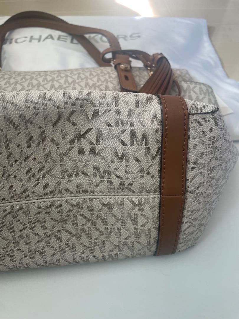 MICHAEL KORS ☆ショルダーバッグ ホワイト/ベージュ