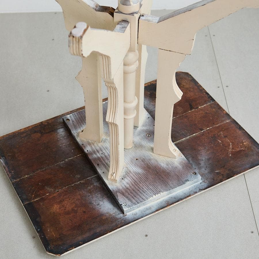 アンティーク調　テーブル　サイドテーブル　アイボリー　白　木製　ヨーロッパ調