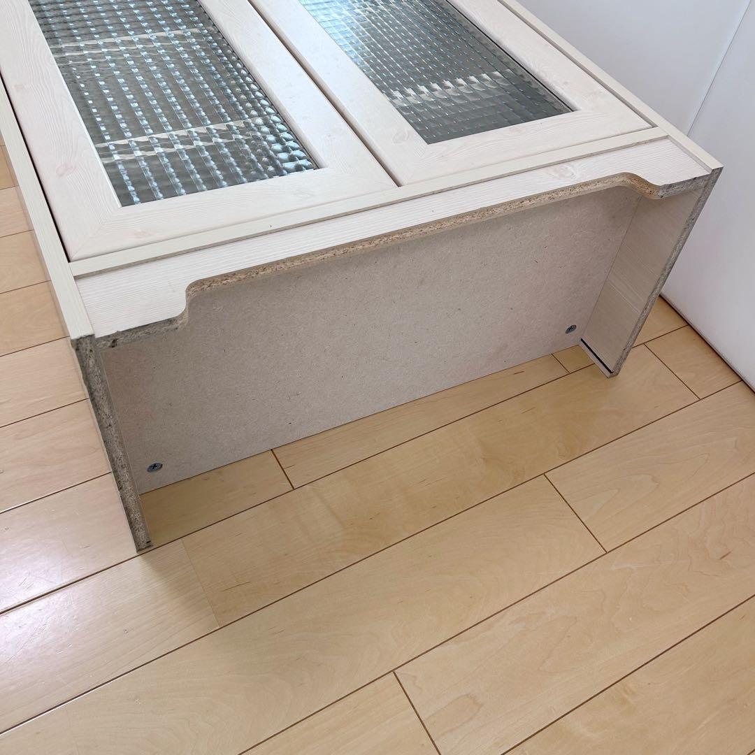 カントリーキャビネット　北欧　食器棚　チェッカーガラス　木目調　キッチン