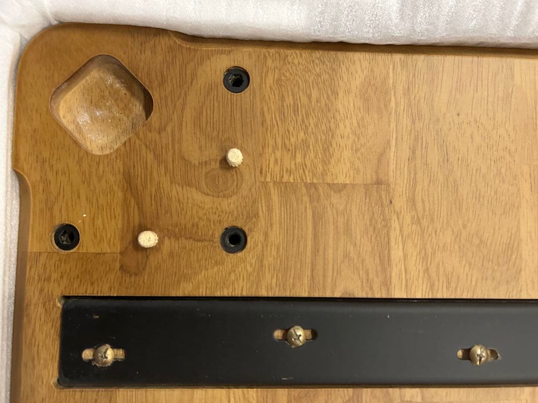 飛騨家具 ダイニングテーブル　椅子４脚セット　ステルス　布団レス　ヒータ　展示品