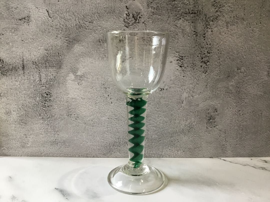 舩木倭帆（ふなきしずほ）作　ツイストガラスワイングラス