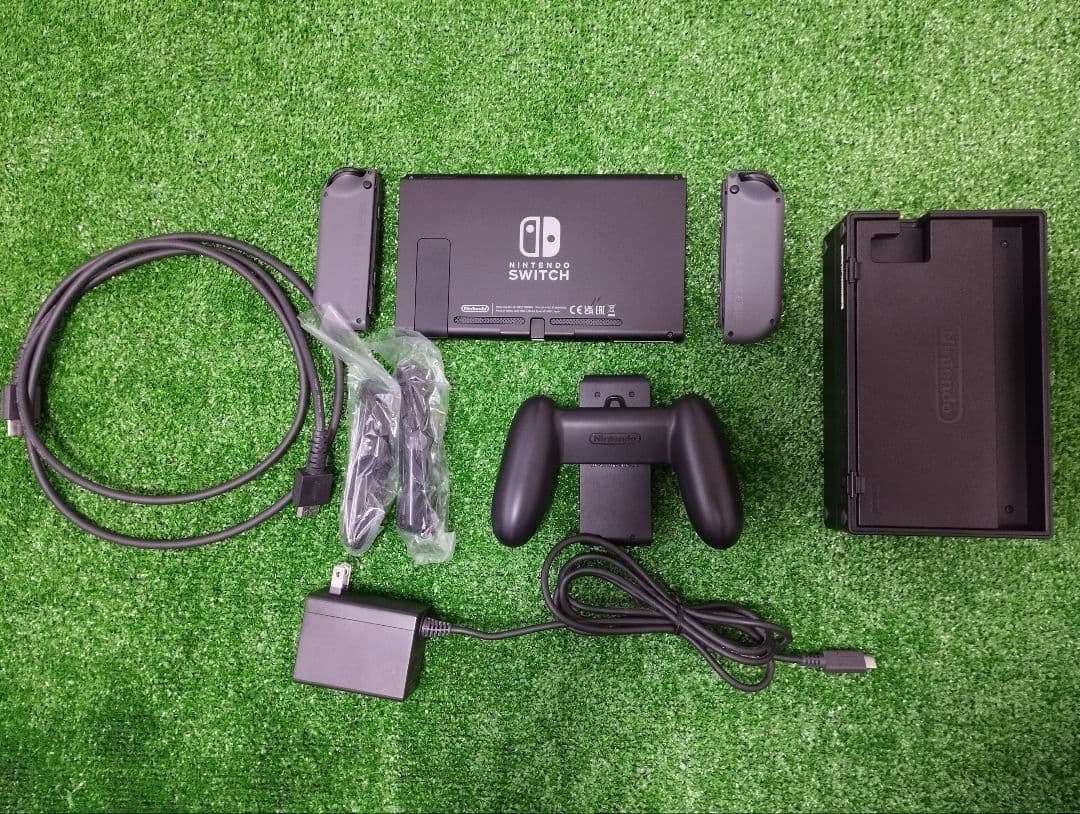 【美品】Switch本体　新型(バッテリー長持ち)　2022年製【微使用】値下げ