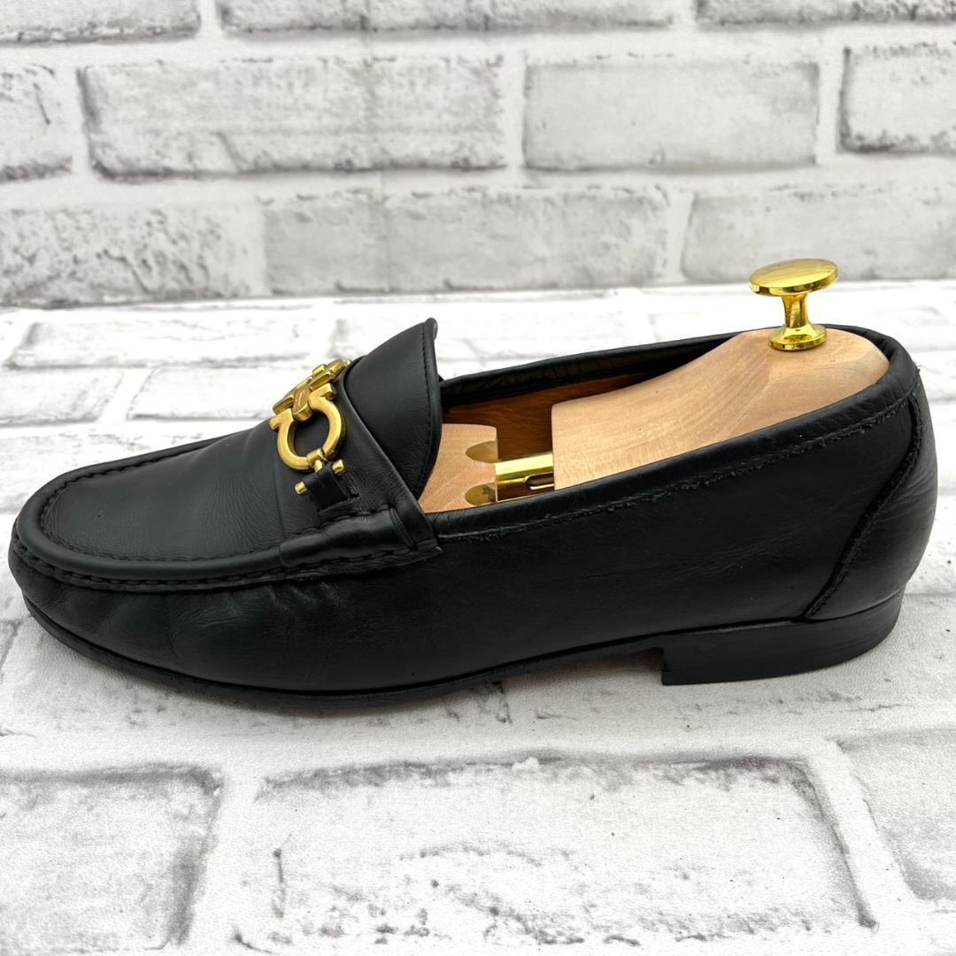 フェラガモ ローファー ガンチーニ ゴールド金具 ブラック レザー 25.5