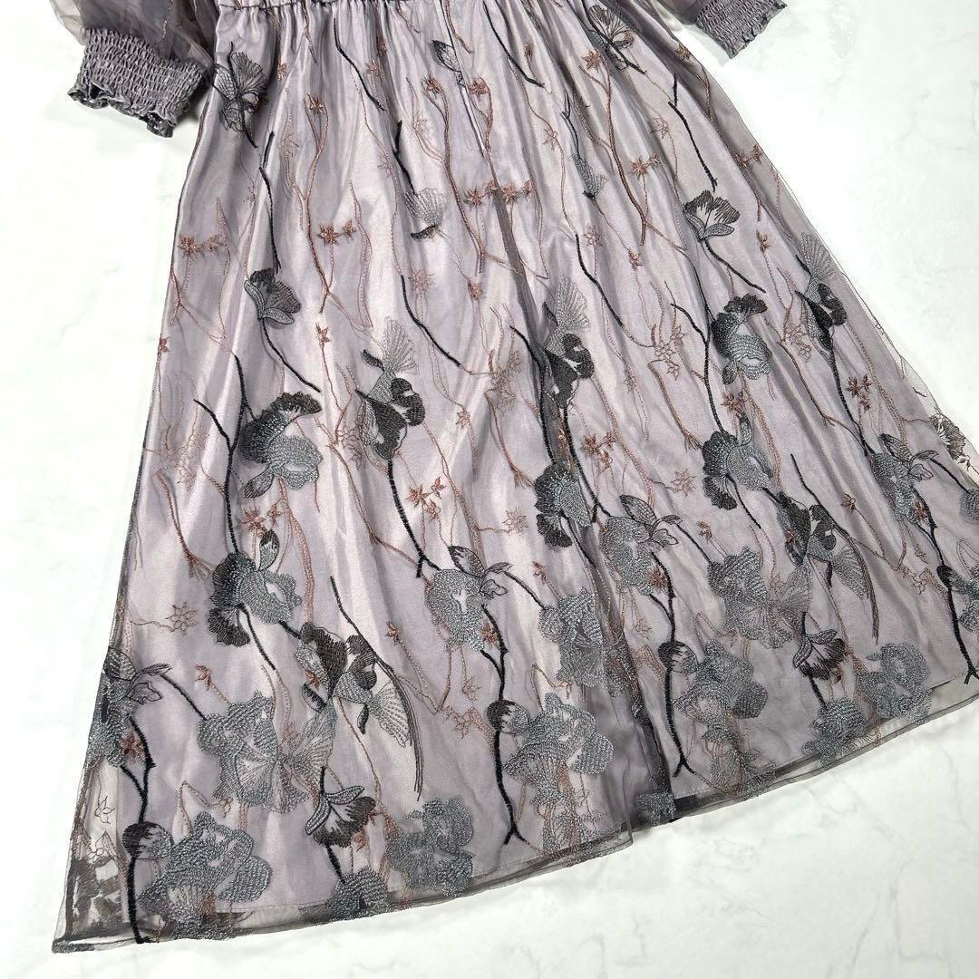 【現行品・大きいサイズ 3L】　カラルス　Vネック刺繍レースワンピースドレス