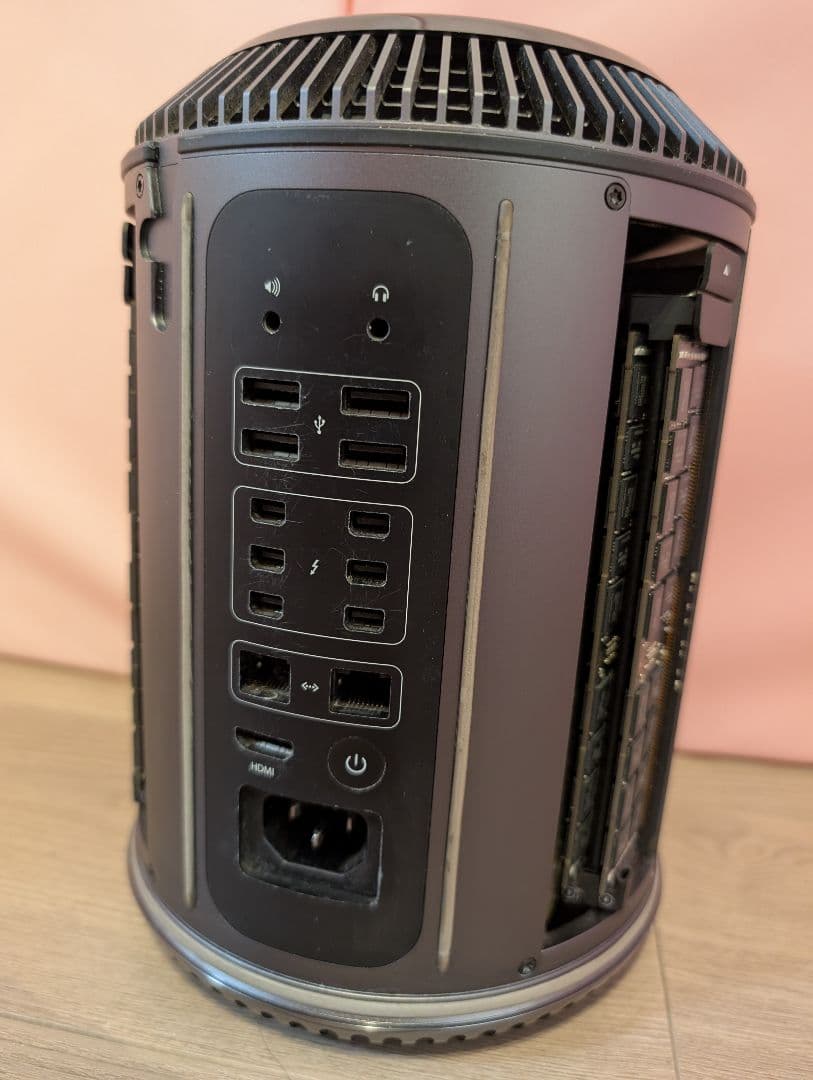 Mac Pro Late 2013　ジャンク品