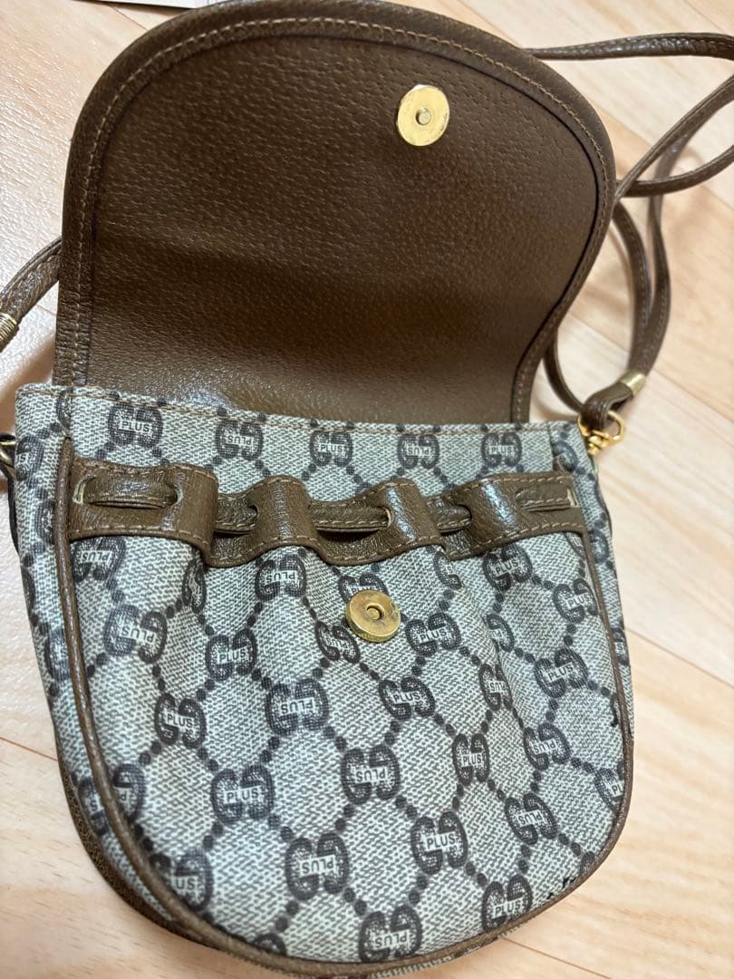 GUCCI PLUSグッチ プラス ショルダーバッグ ポシェット　希少