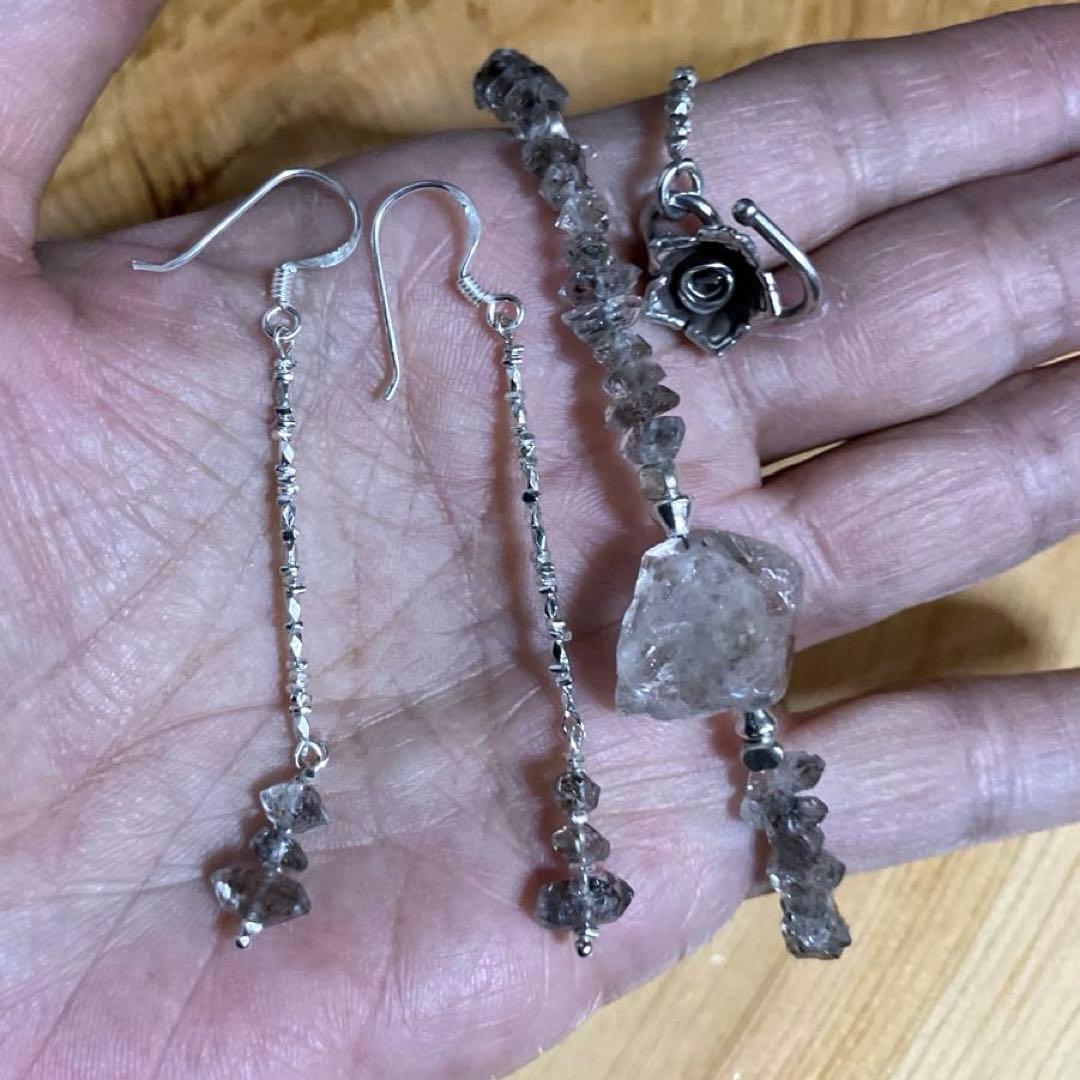 御専用パキスタン産オイルインクォーツとカレンシルバーのチョーカー&ピアスセット