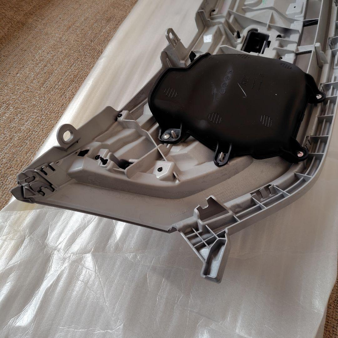 HONDA　フリード　H24年式　GP3　純正フロントグリル 新品未使用