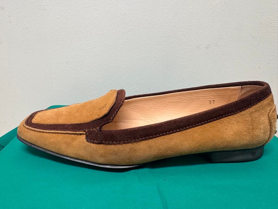 TOD’Sトッズスエードローファー37 ブラウン×キャメルイタリア製 箱・袋なし
