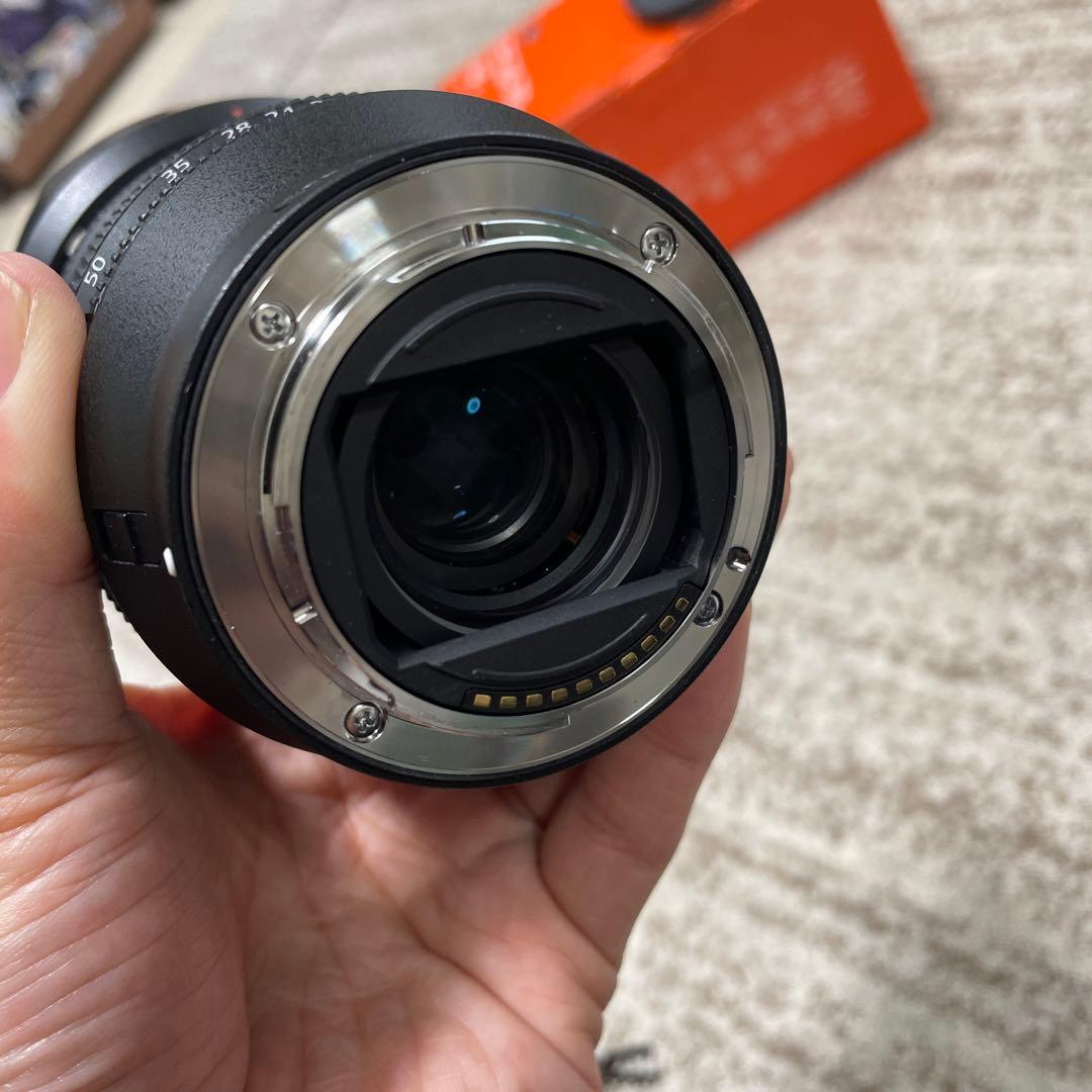 SONY SEL2070G 20-70mm F4 Gレンズ