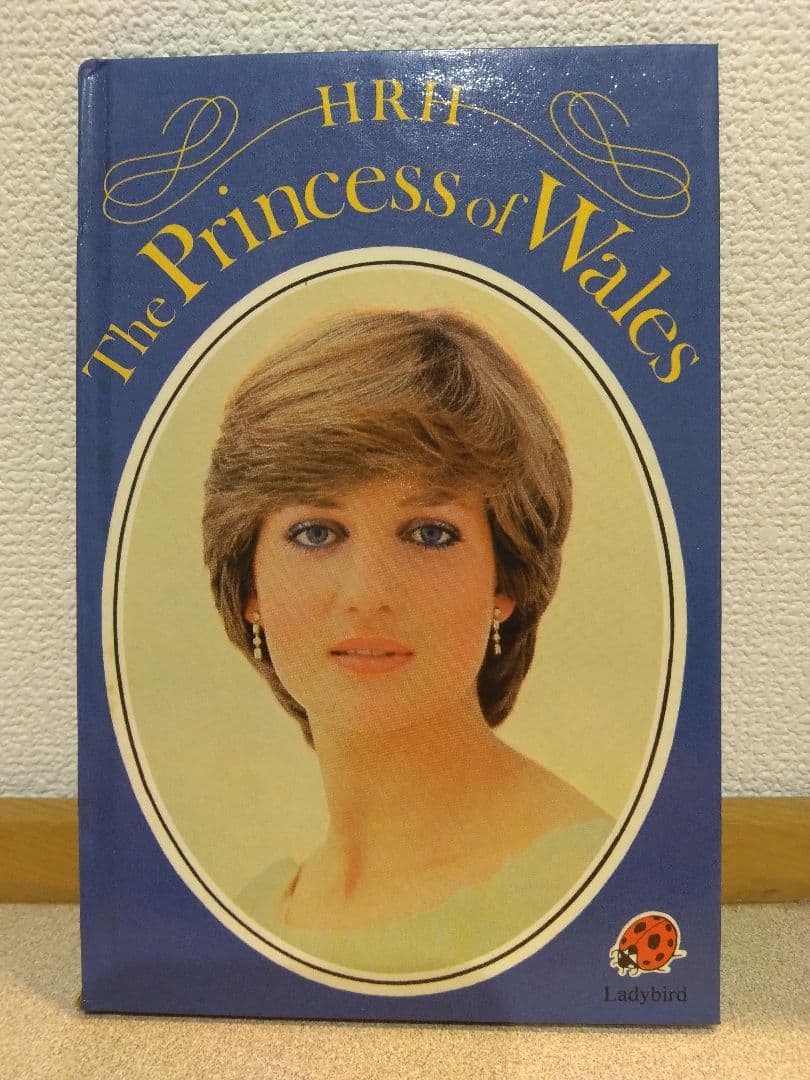 洋書  Family Ladybird Books