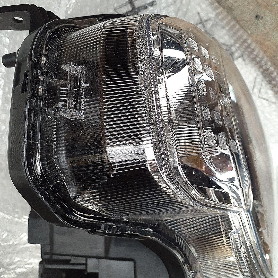 愛車ハスラー　右　ヘッドライト　92 LED