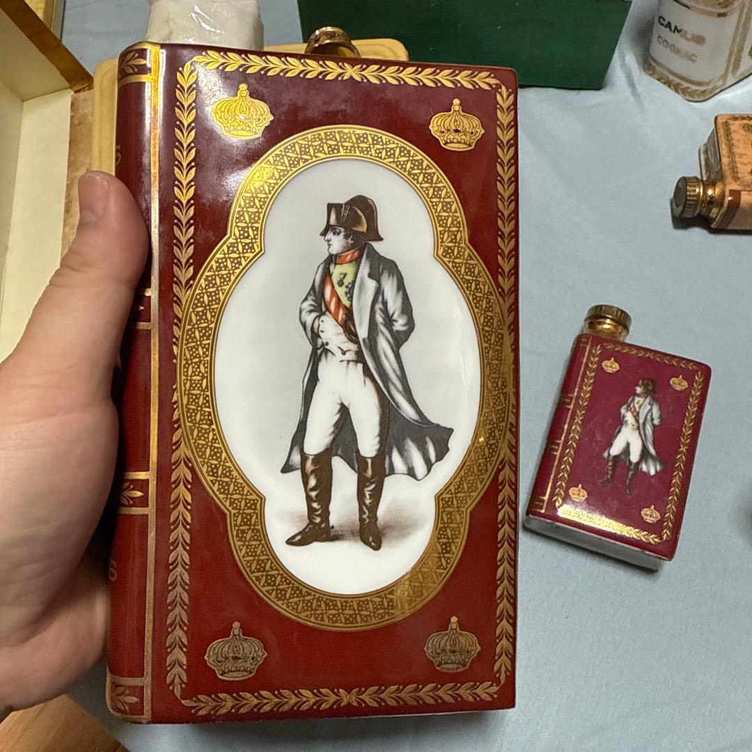 Camus Cognac Napoleon 限定版セット大きいと小さい