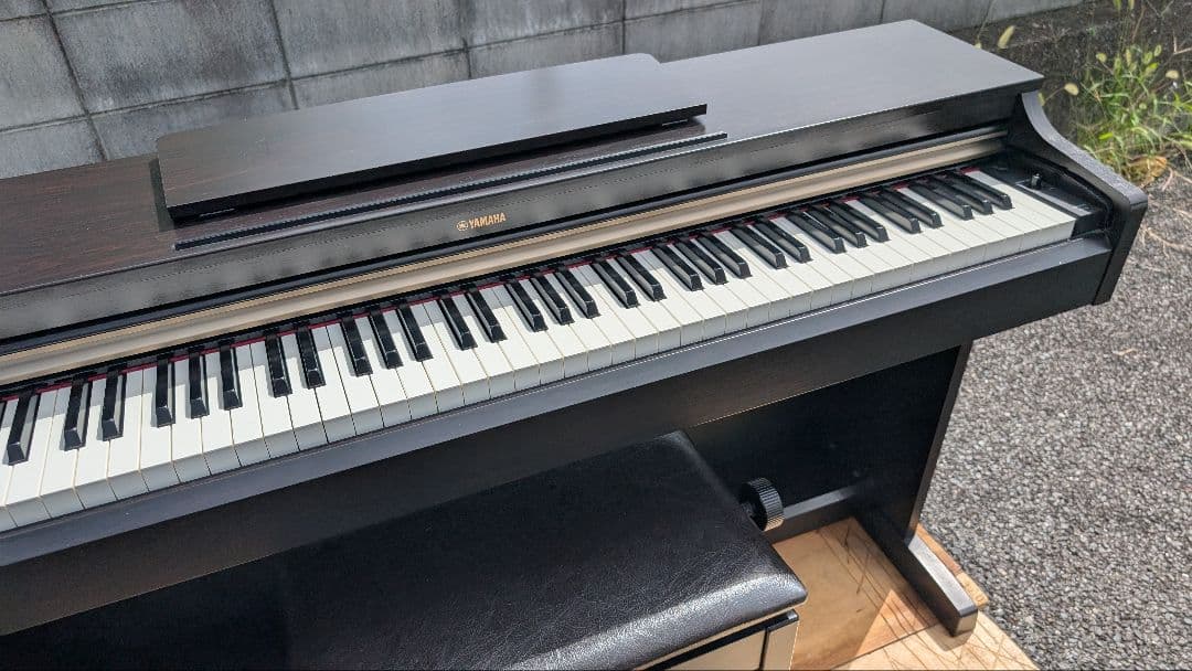 送料込み YAMAHA 電子ピアノ YDP-162R 2013年製激美品