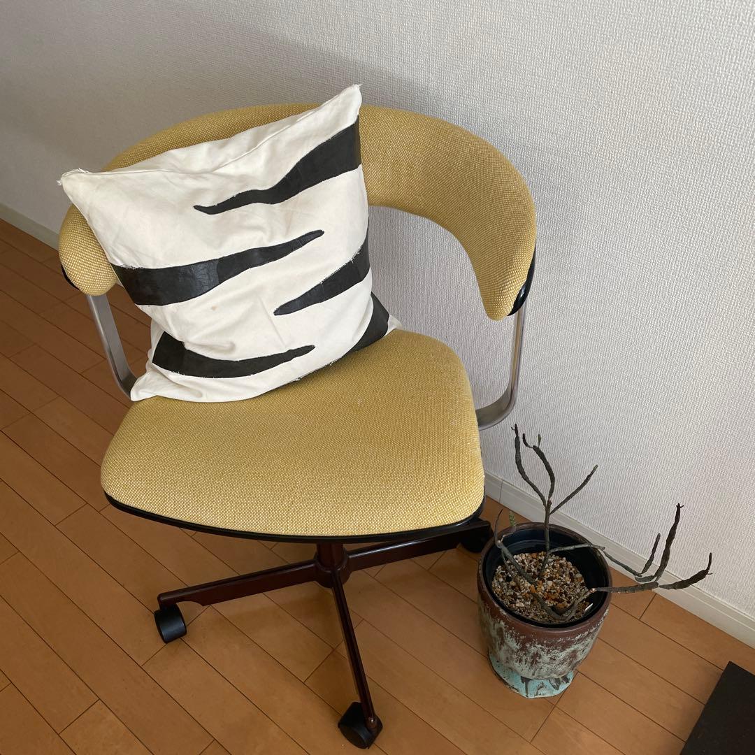 フリッツハンセン KEVI アーム チェア　FRITZ HANSEN 北欧