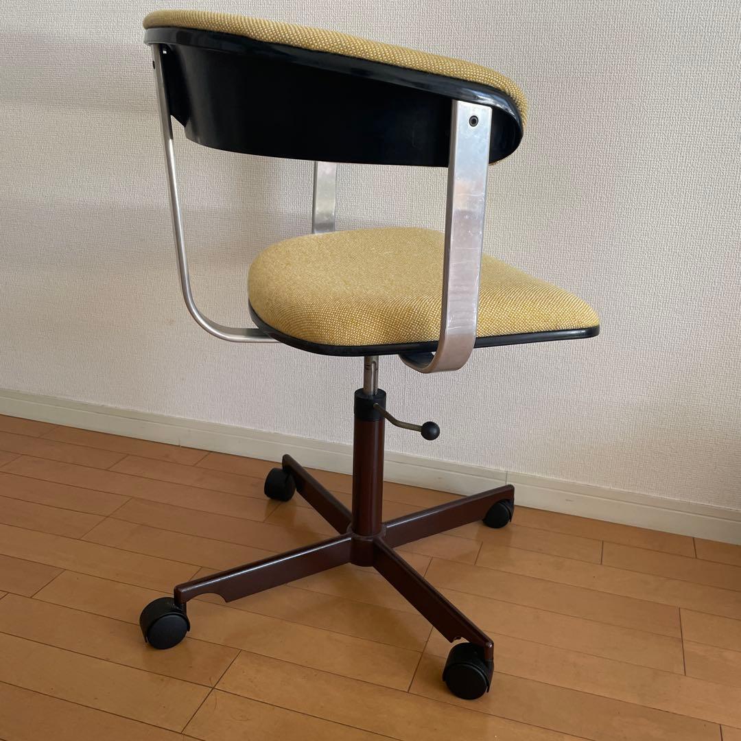 フリッツハンセン KEVI アーム チェア　FRITZ HANSEN 北欧