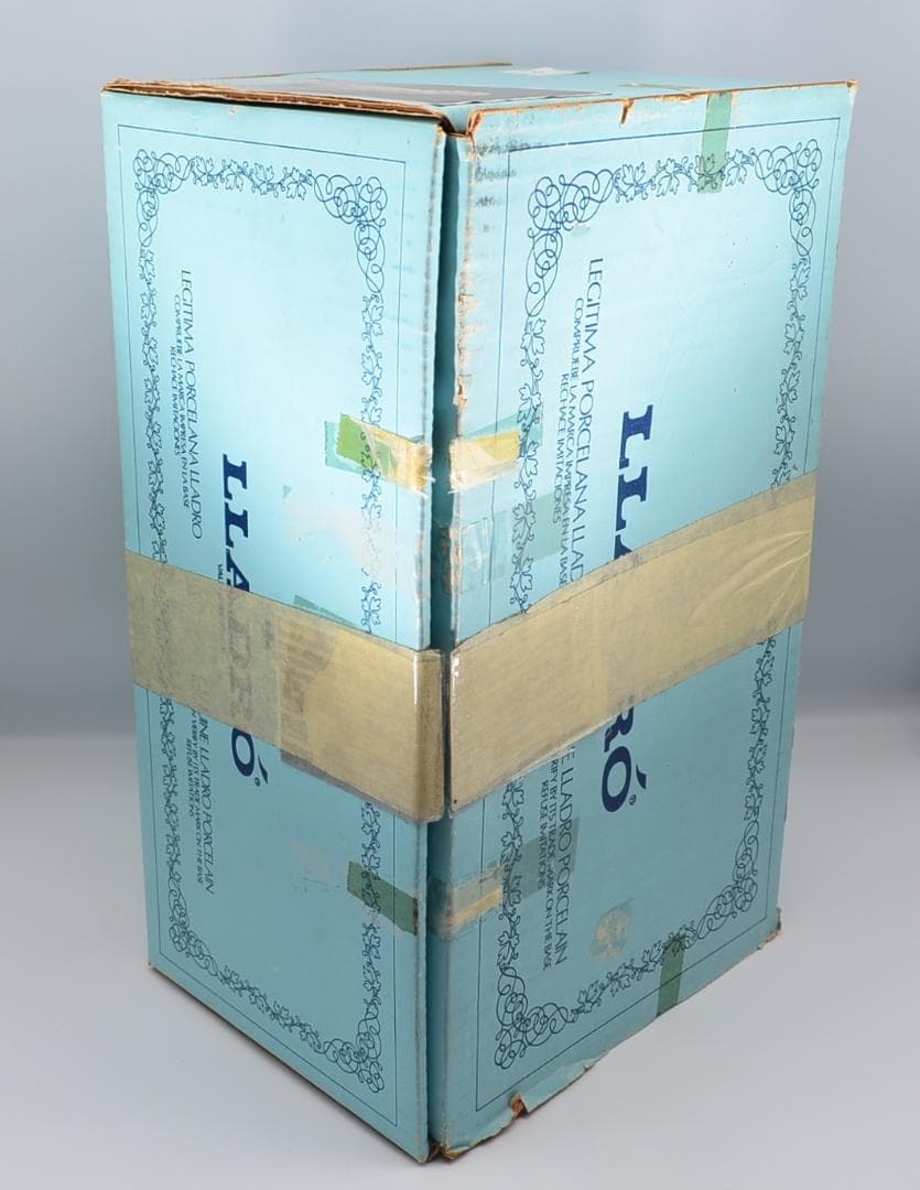 春のブーケ　＃7603　★リヤドロ　スペイン　ポーセリン　光沢仕上げ　絶版　箱付