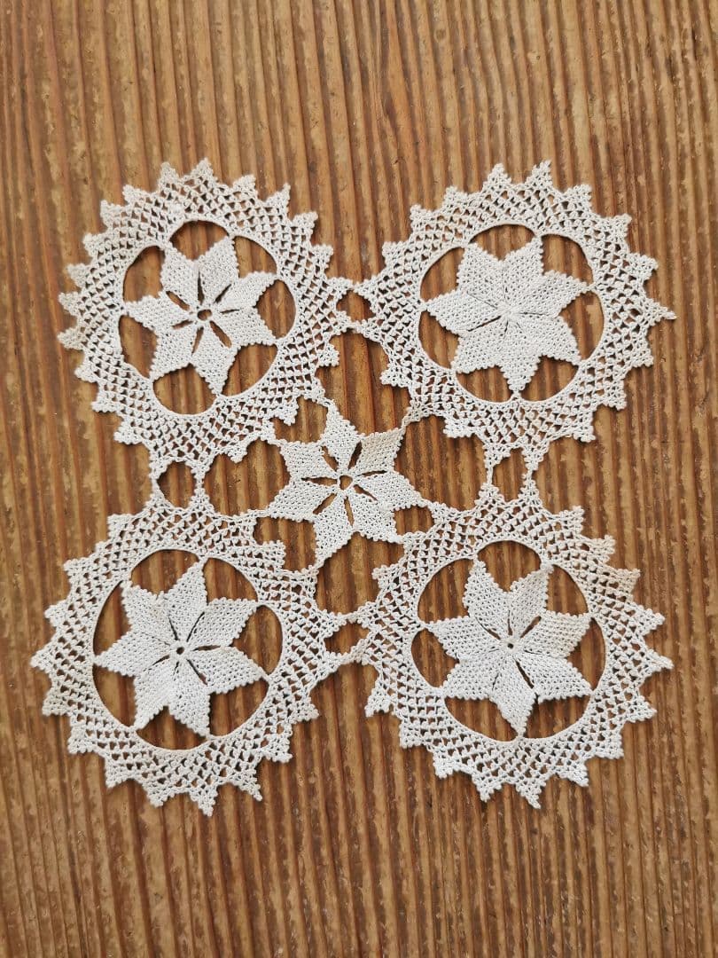 アンティーク アルメニアンレース 5ピース繋ぎのドイリー 雪型 花型 クロス型✜