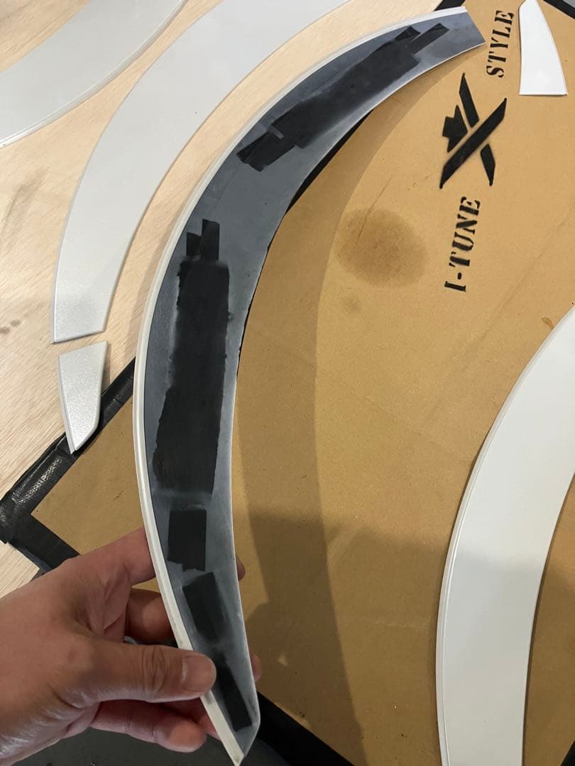 ハ*男様 80系ノアSi・ヴォクシーZS用ワンオフのダウン風フェンダー　i−tu