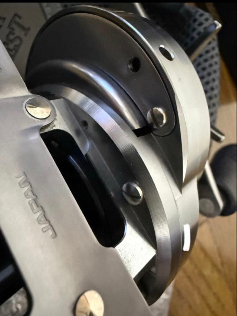 SHIMANO カルカッタコンクエストDC 201HG ベイトリール シマノ 左