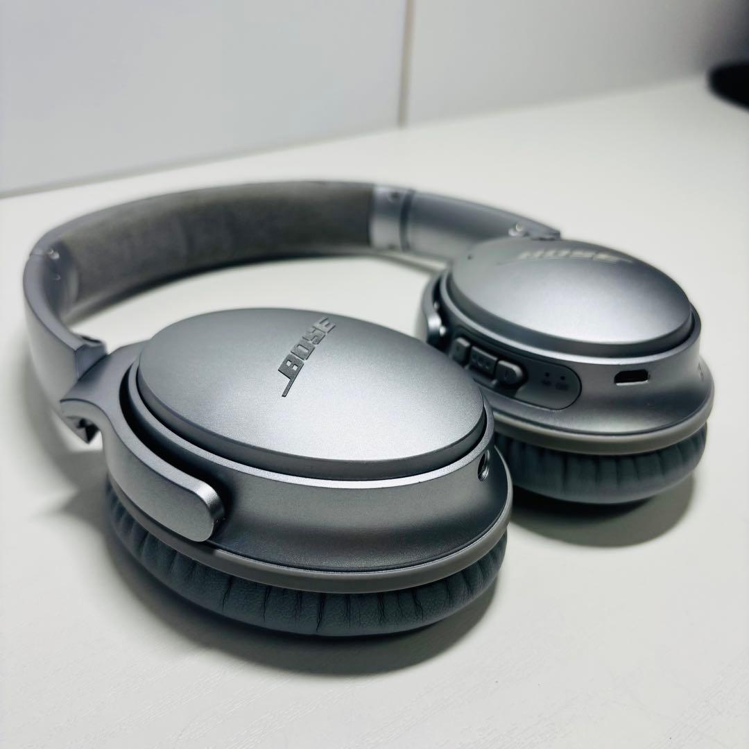 【廃盤品】BOSE Quiet Comfort 35 シルバー