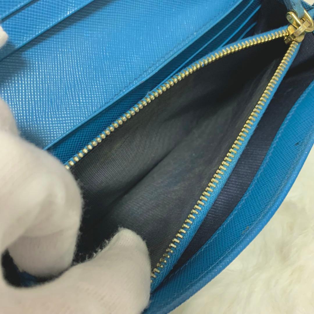 美品！PRADA サフィアーノ　メタルロゴ　ブルー系　レディース　長財布