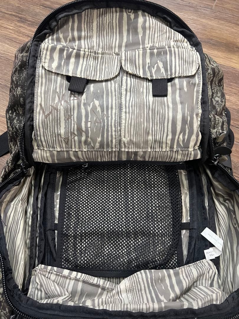 本日特価　bakoda リュック バックパック スノーボード　迷彩　アウトドア