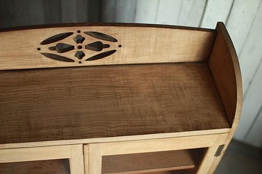 古い木枠のガラス戸棚　引き出し2杯　食器棚　水屋　キャビネット　古家具　古民家