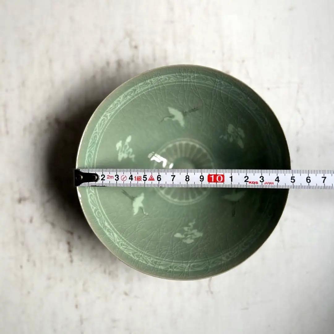 885 未使用 青磁象嵌雲鶴紋平茶碗 人間文化財 陶芸家 柳海剛作 韓国 茶道