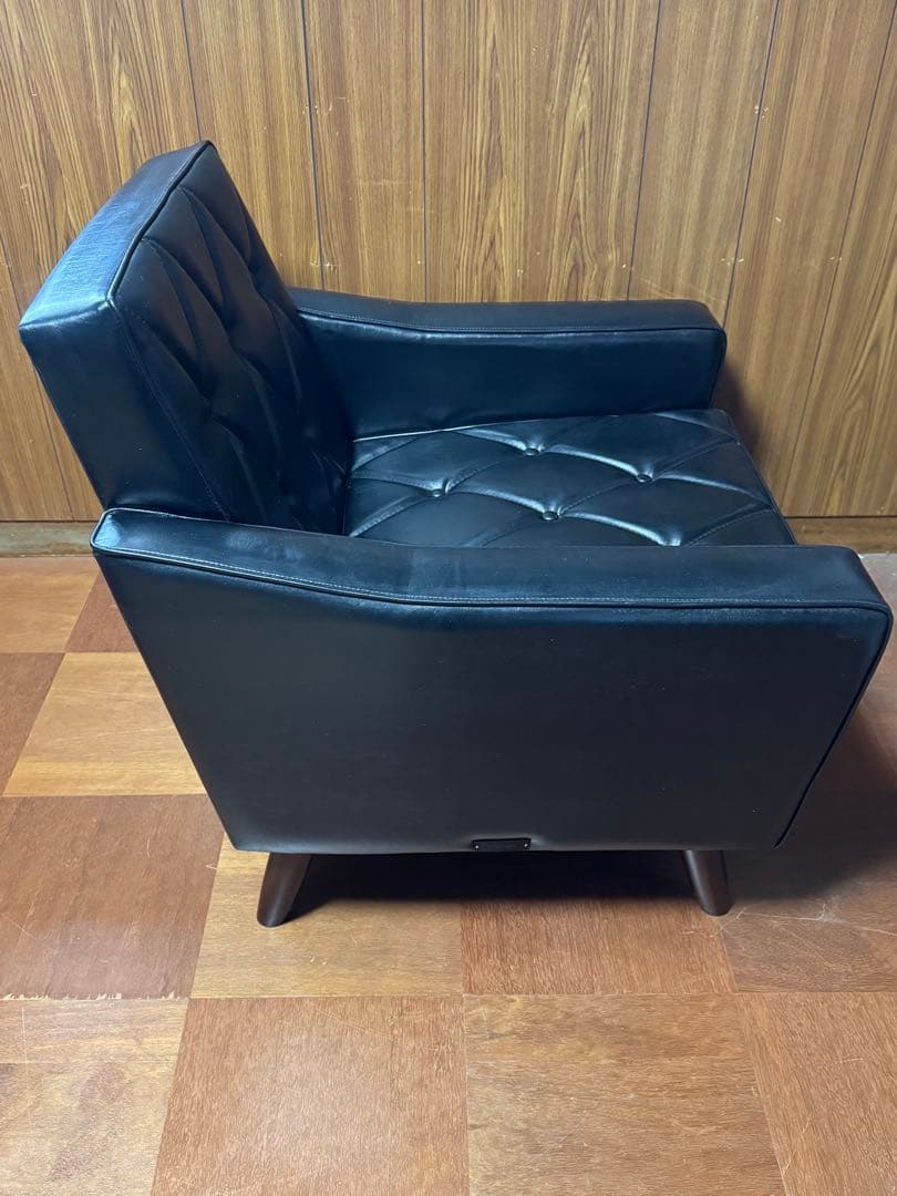 K*i様 karimoku カリモク60 ロビーチェア ソファ 1シーター ブラ