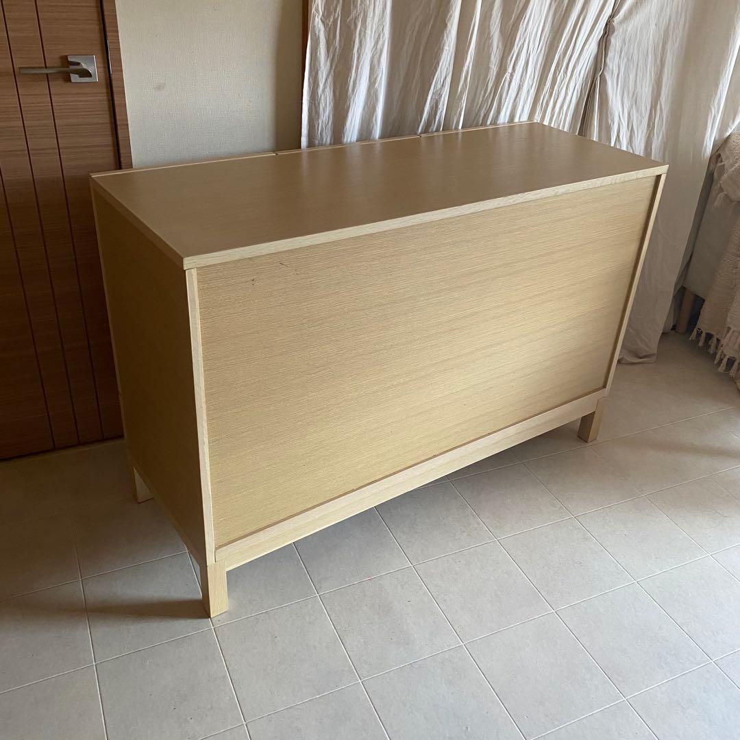 北欧　キャビネット　サイドボード　オーク　モダン　インテリア　家具　脚付き　美品
