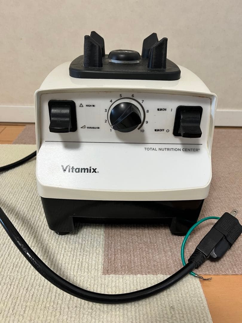 Vitamix バイタミックス　TNC5200 VMO111 中古品　レシピ本付