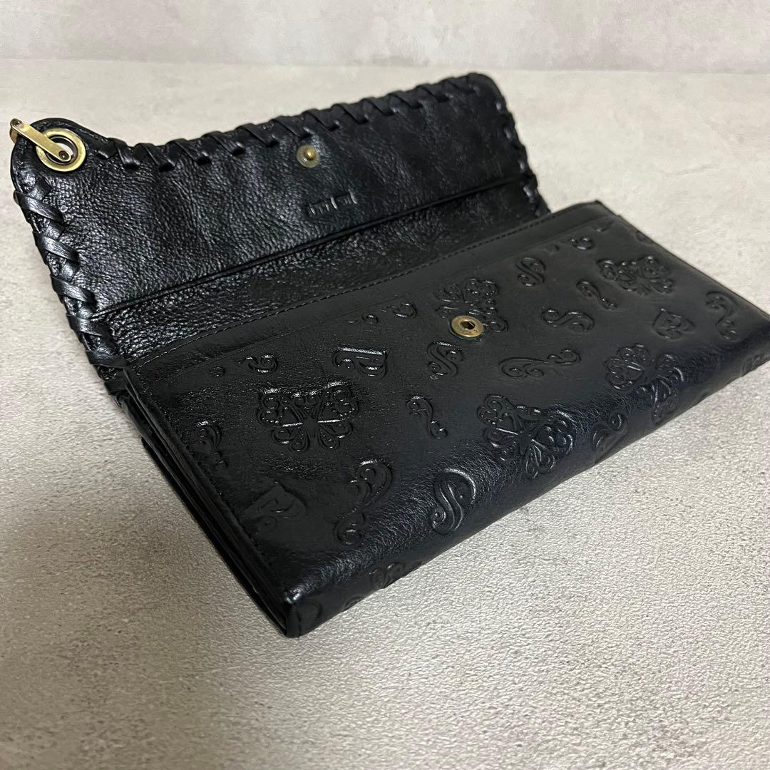 ANNA SUI アナスイ　がま口付き　ブラック　エンボス加工 長財布