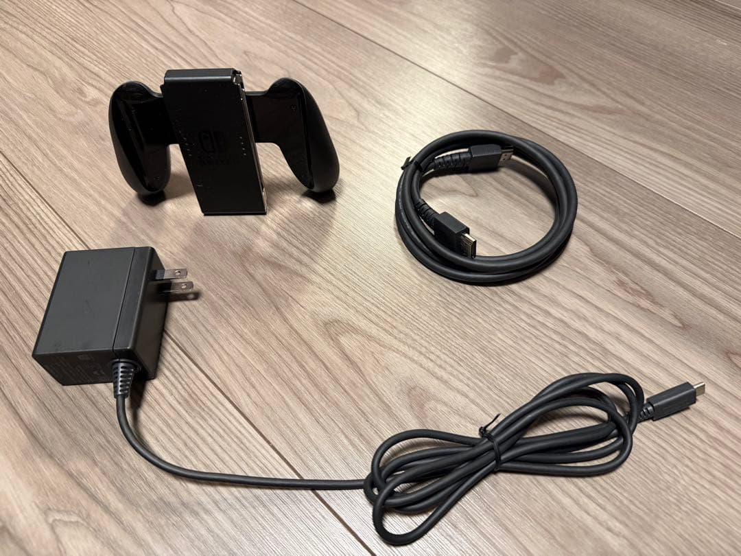 Nintendo Switch 本体 (グレーコントローラー)、プロコン付き