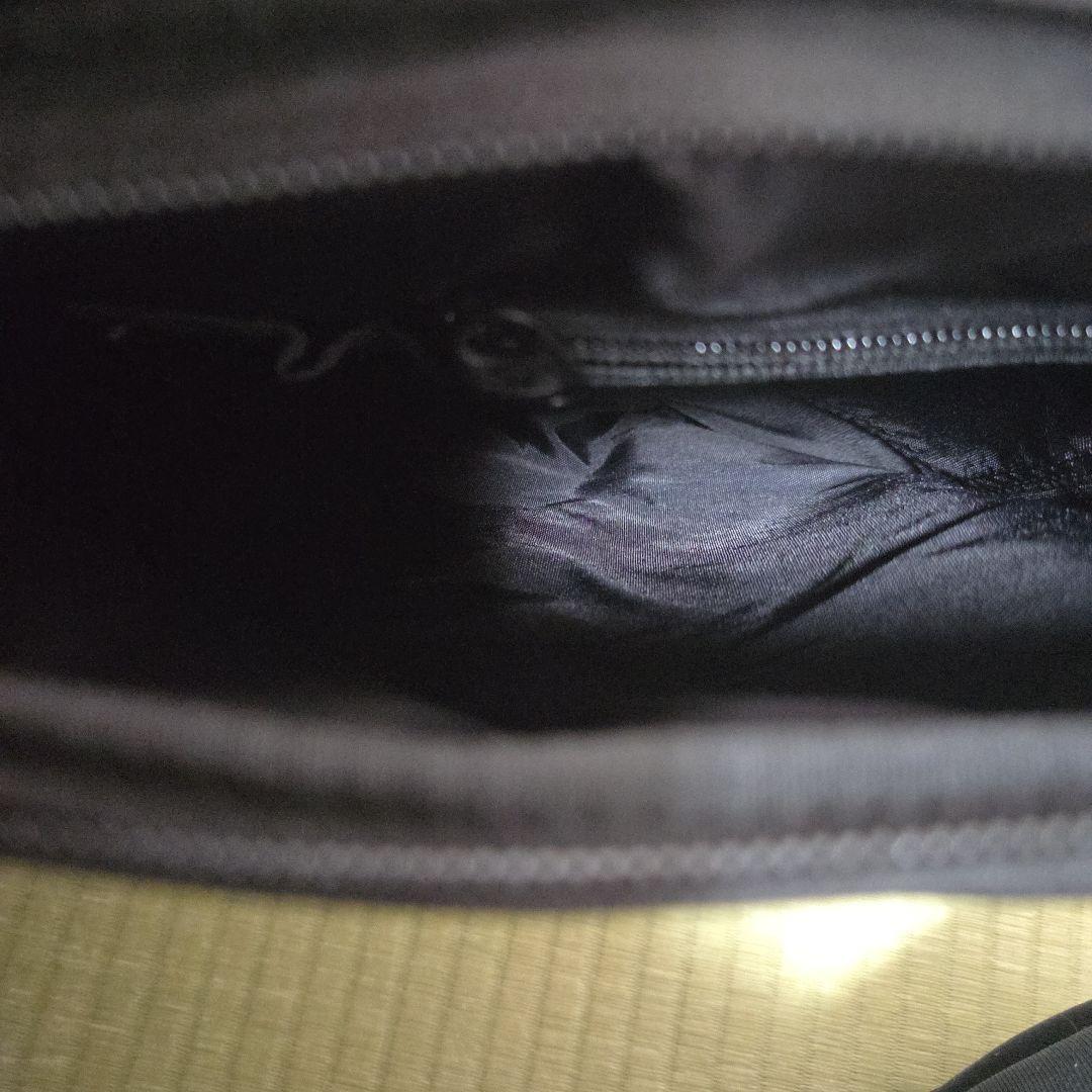 未使用近い ウルティマトーキョー リュック　レザー シボ革 ブラック A4可