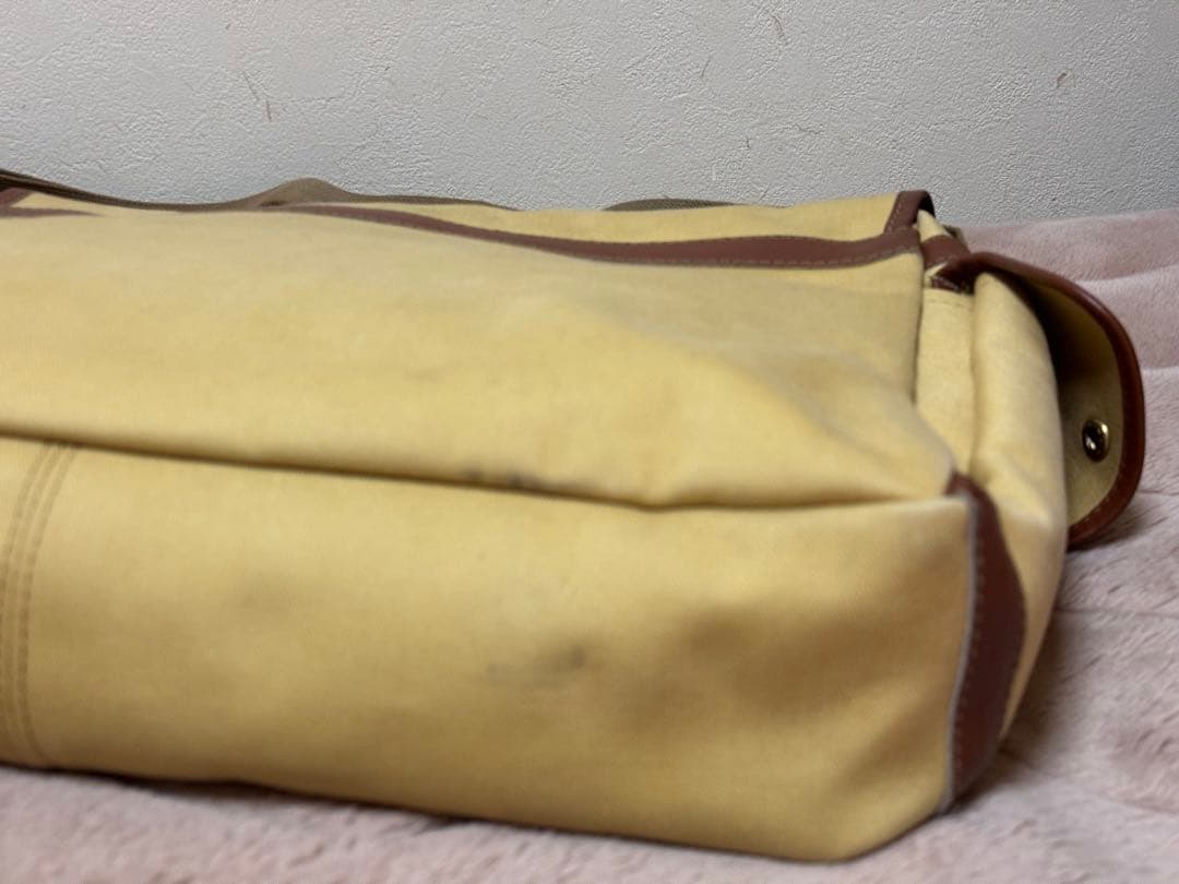 S*h様 Barbourバブアー ショルダーバッグ　ベージュ　防水裏地