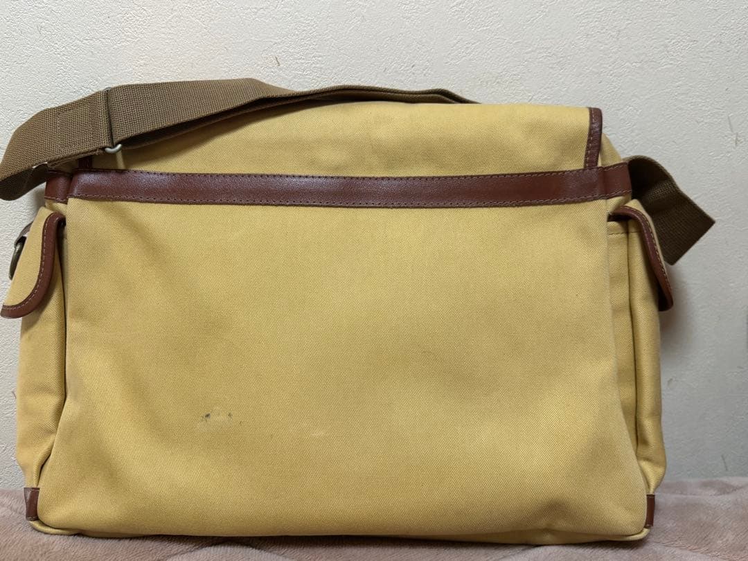 S*h様 Barbourバブアー ショルダーバッグ　ベージュ　防水裏地