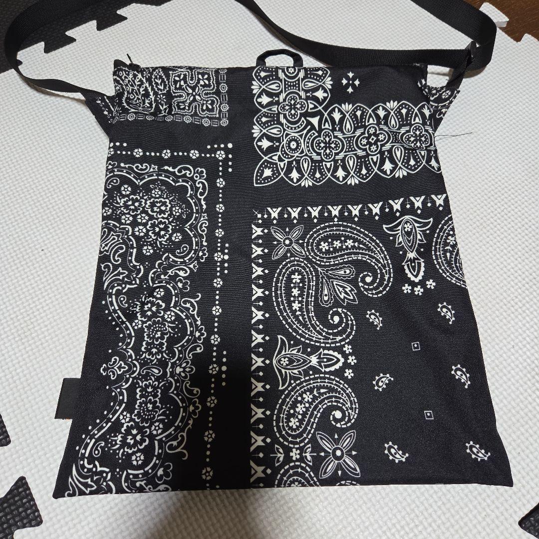 エフシーアールビーFCRB ソフSOHP スブSUBUペイズリー柄サンダル専用袋