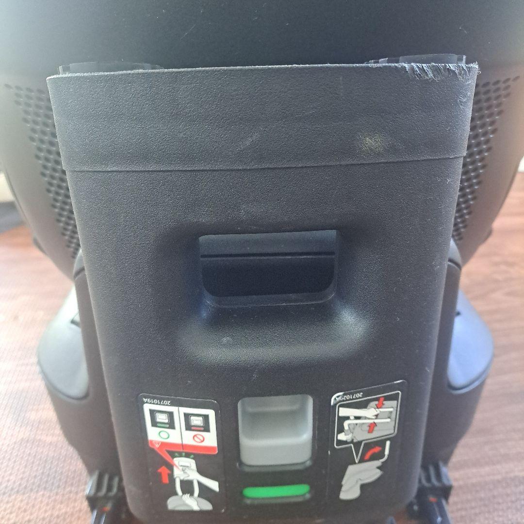 エールベベ　ダークブラウン 車用チャイルドシート