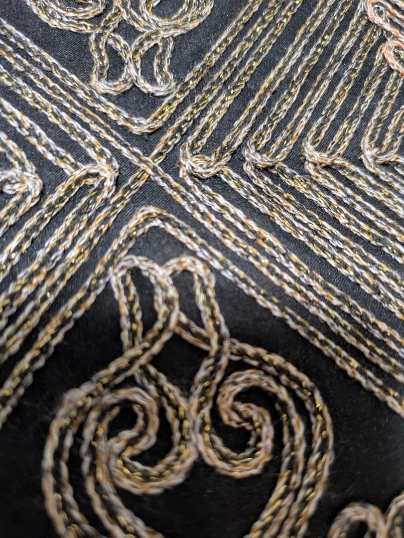 無月袋帯　全通柄　西陣絣シルク100%　無月タグ付き　美品