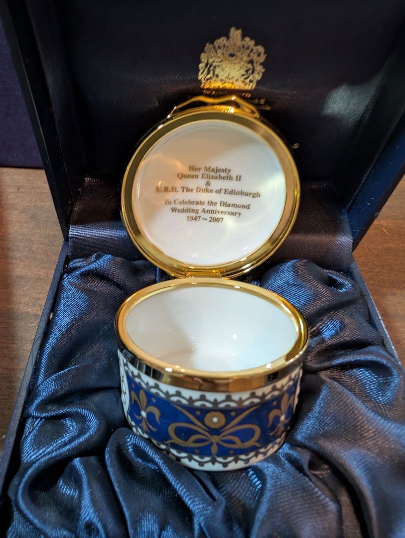  Worcester ダイヤモンド記念限定カップ＆トリンケットボックス