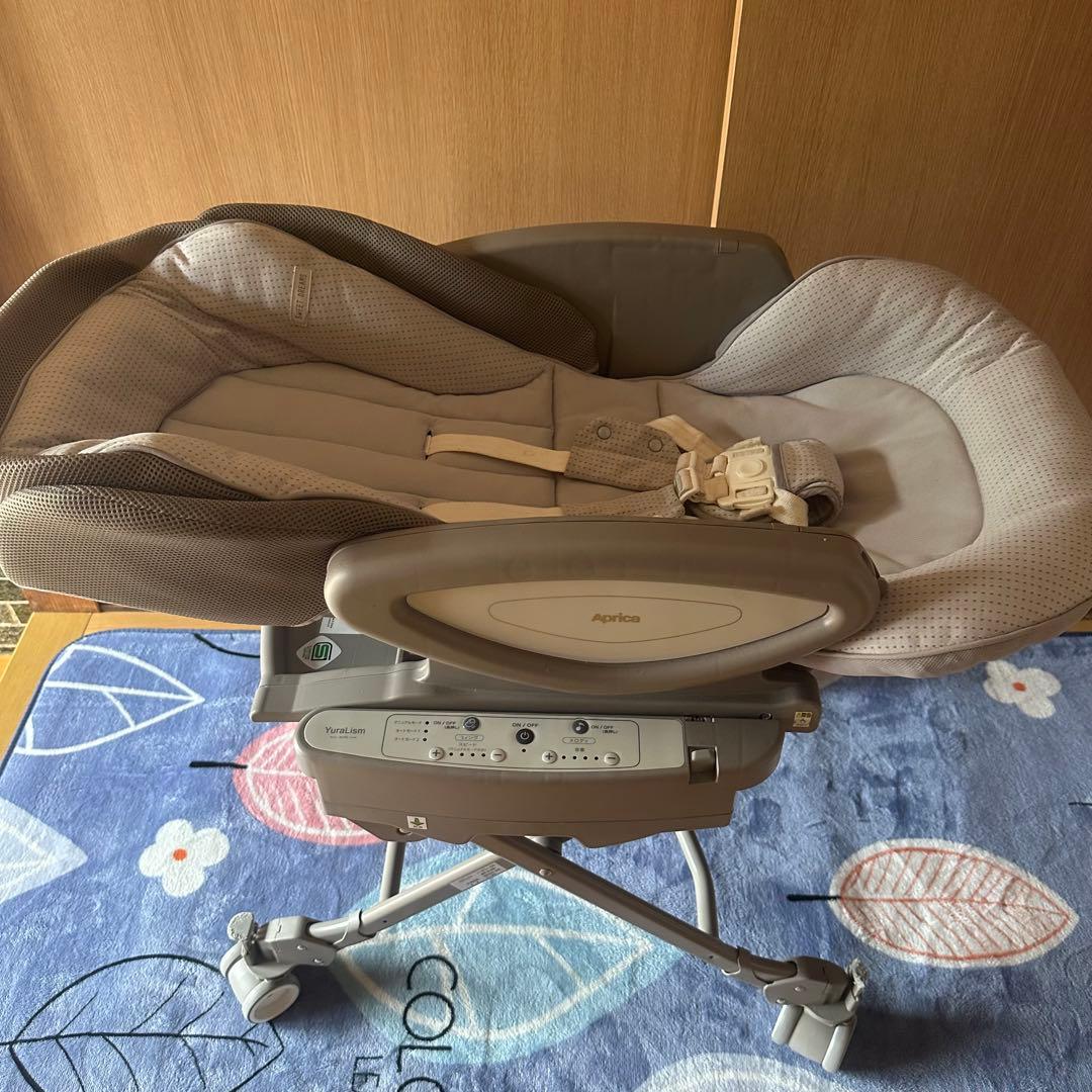 アップリカ ユラリズム オート AC ペールグレー ハイローチェア