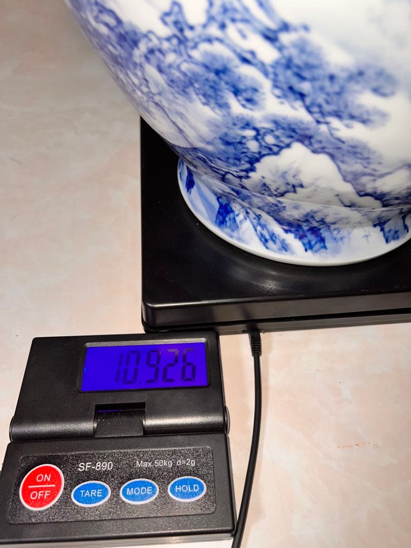 173 深川製磁 大型花瓶 約40cm 染付山水図 有田焼 風格ある飾り壺 花器