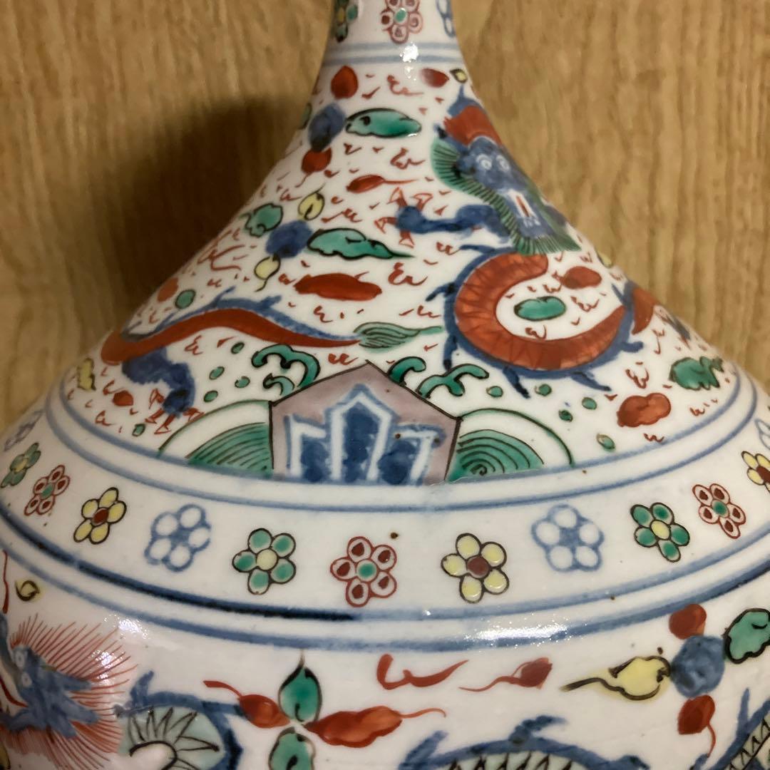 中国　色絵　瓶　龍鳳花蝶図　大明萬暦年製銘