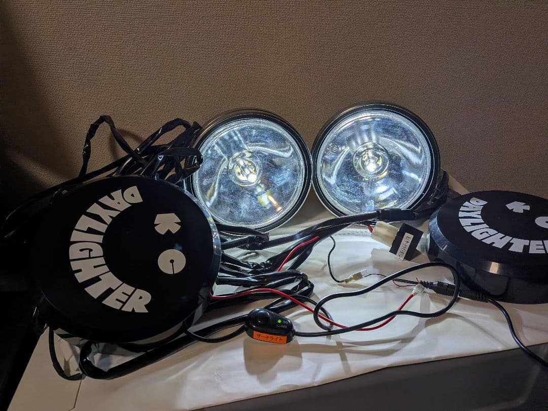 KCデイライター　ニコチャンカバー付き６インチ汎用LEDフォグランプ