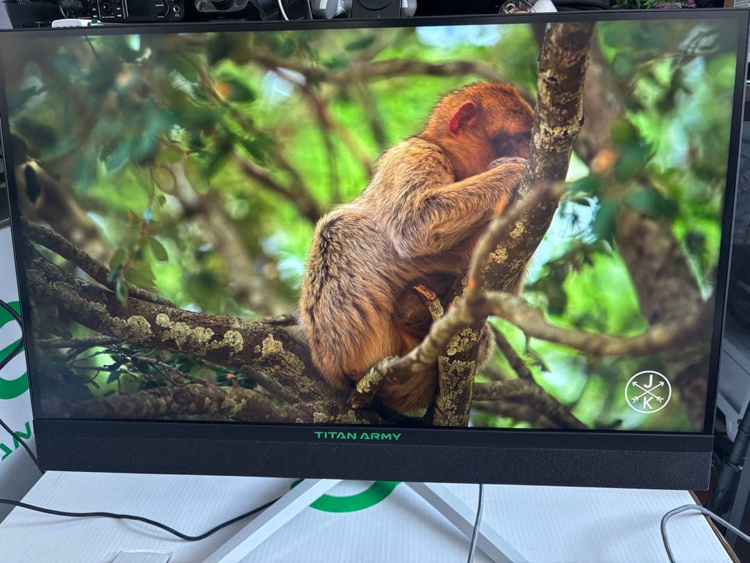 ディスプレイ・モニター本体 TITAN ARMY M27E6V-PRO