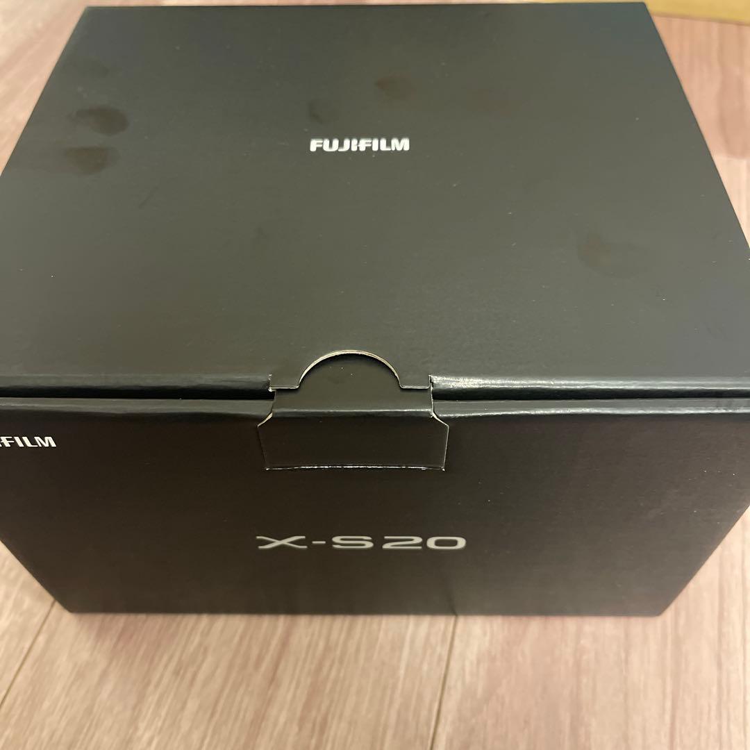 富士フイルム(FUJIFILM) X-S20 ボディ
