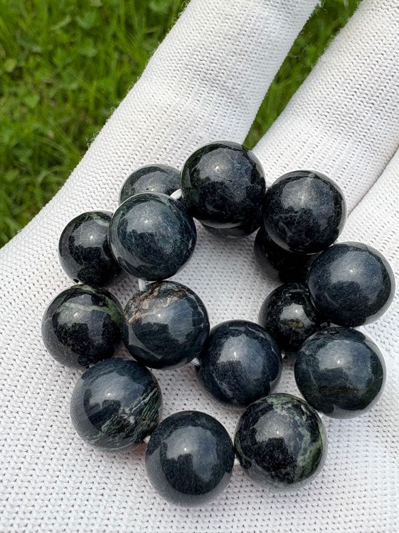 【匿名発送】希少 神居古潭（紺）ブレスレット